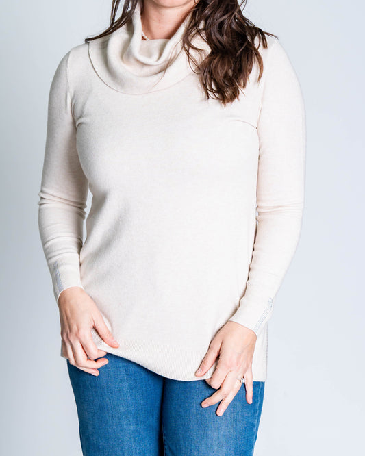 Sweater Cuello Alto Brillitos Beige