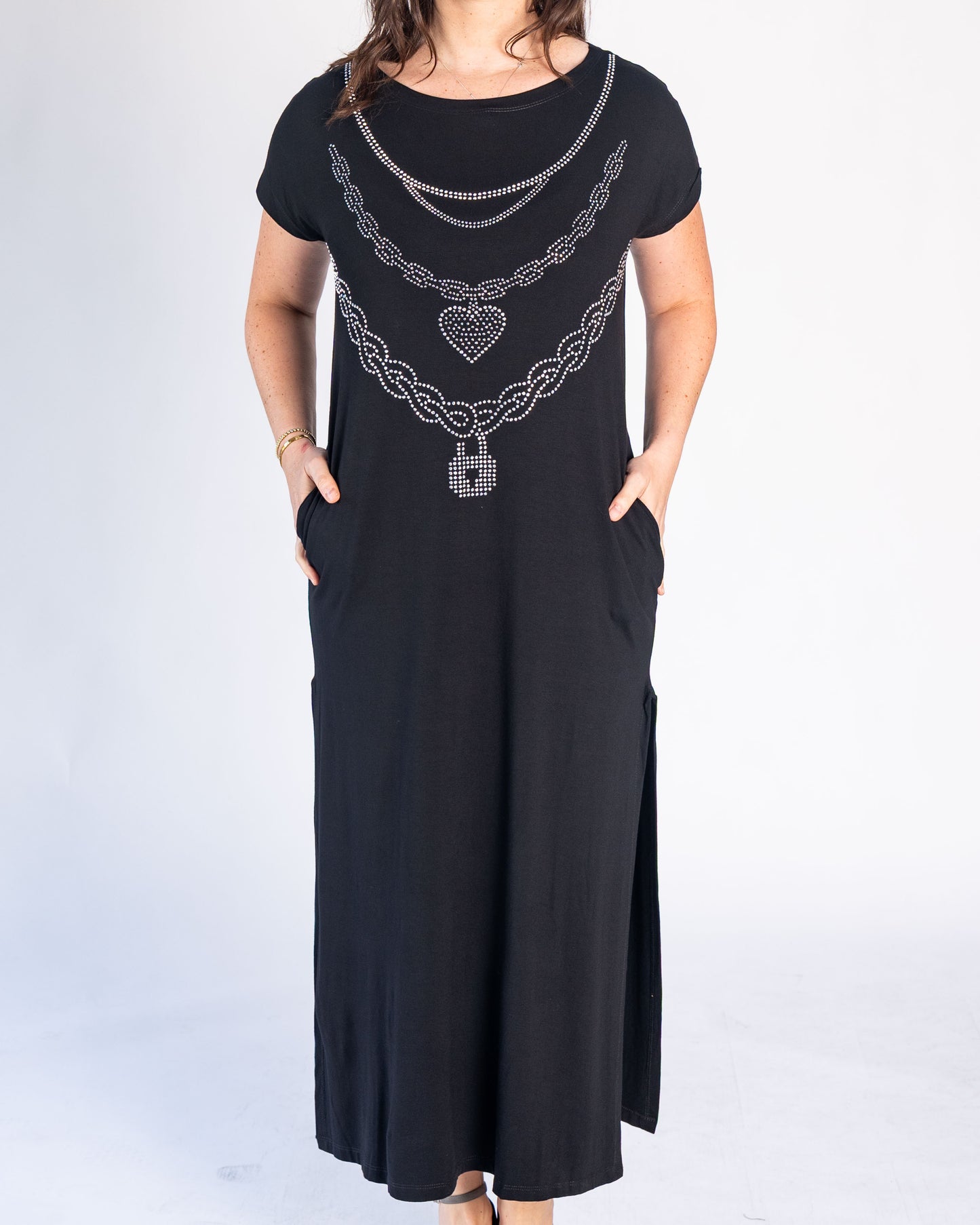 Vestido BR Brillos Negro Collares