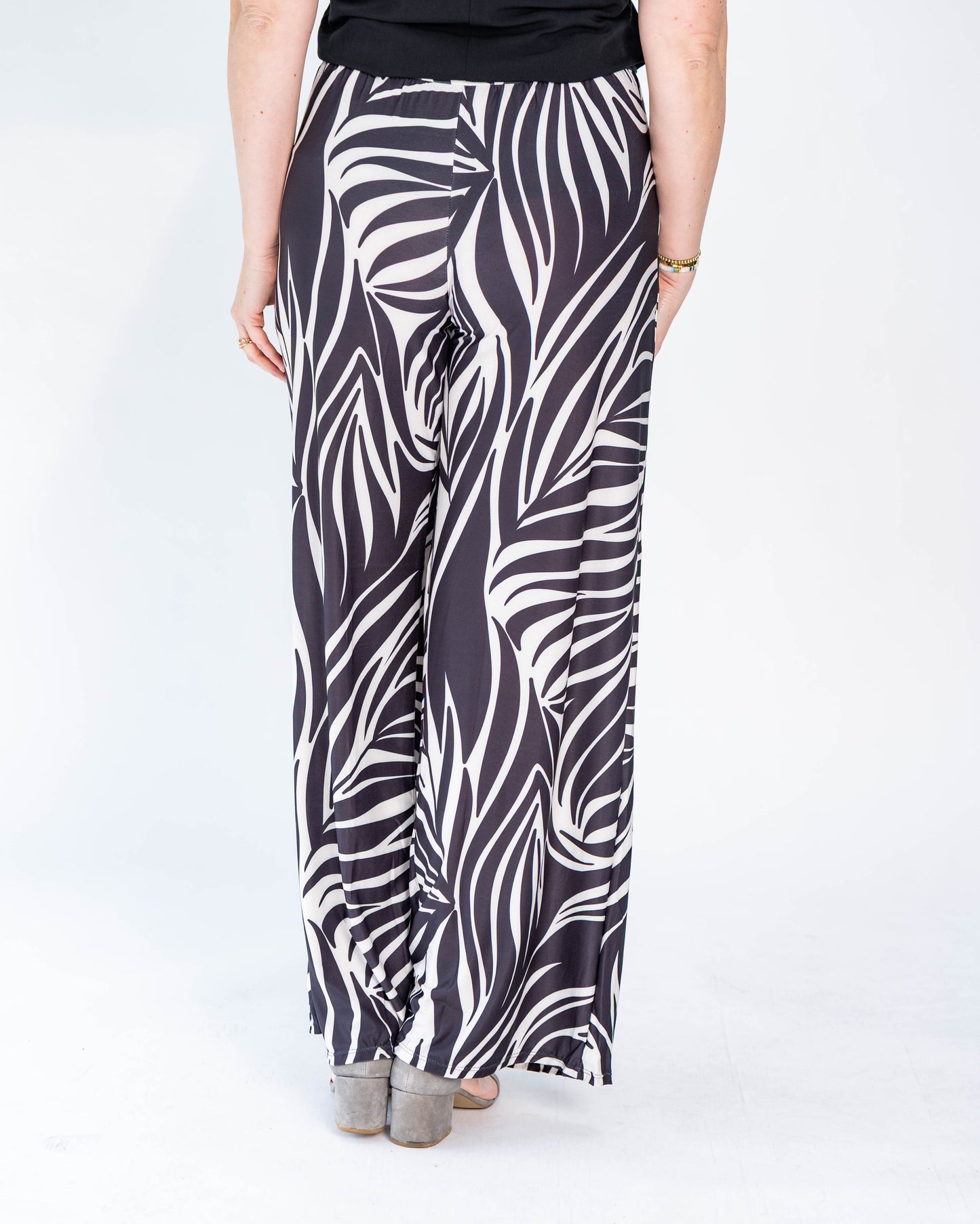 Pantalón Kemba Diseño Hojas Negro