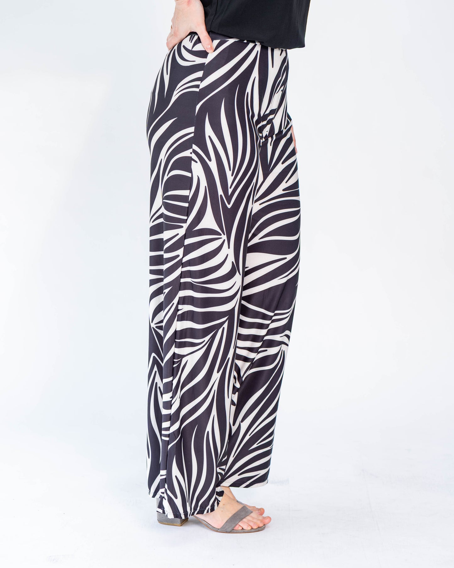 Pantalón Kemba Diseño Hojas Negro