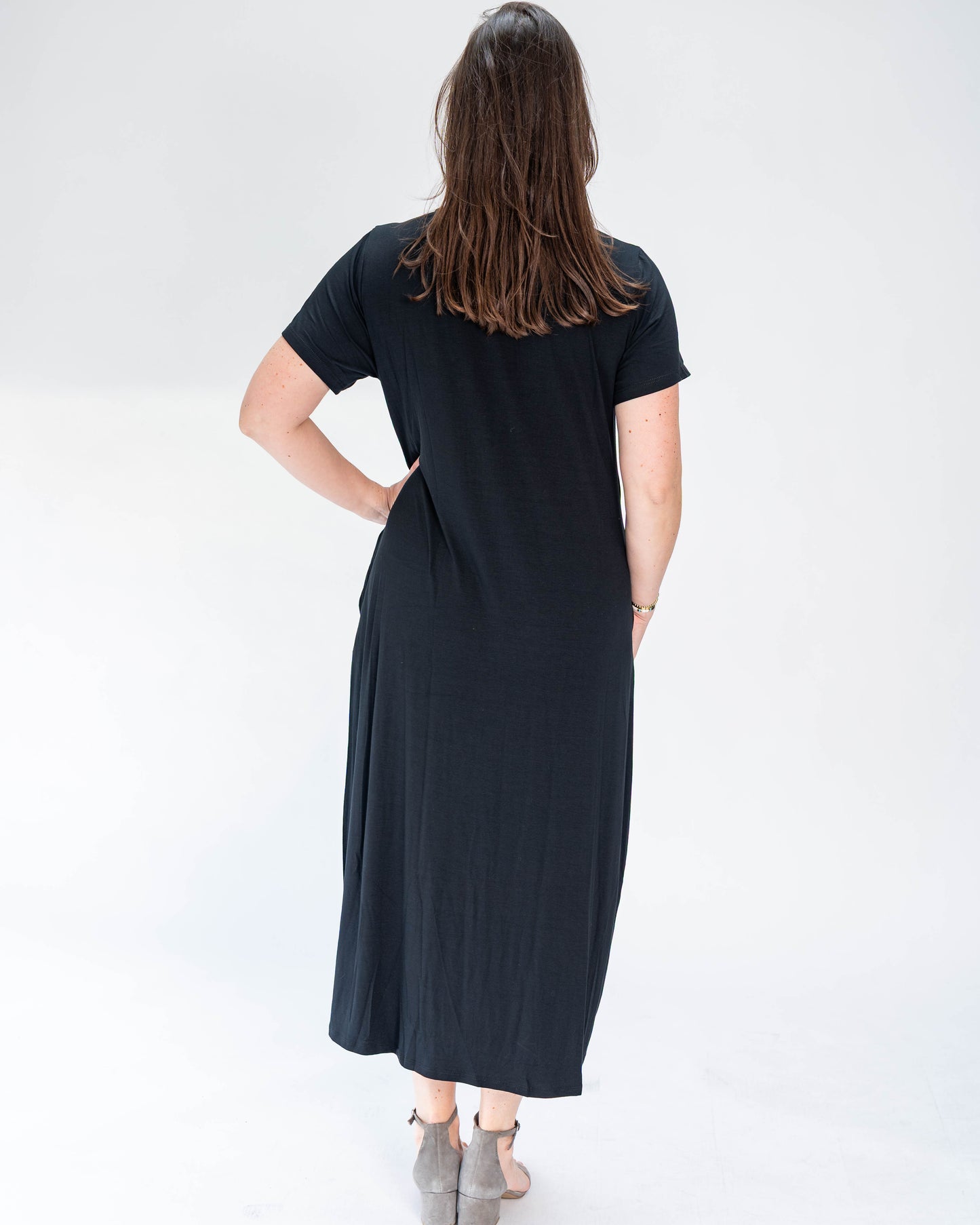 Vestido BR Círculos Hojas Negro