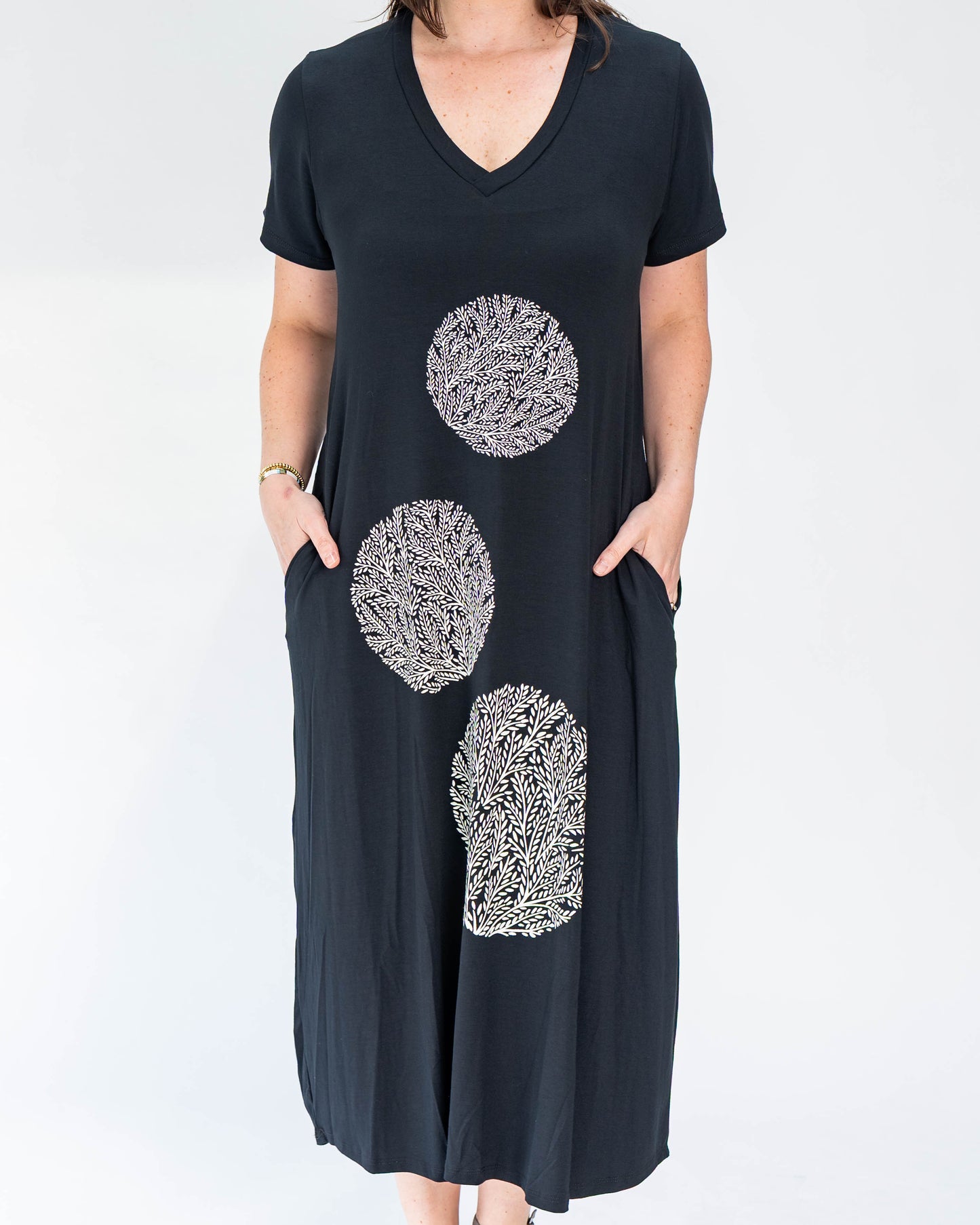 Vestido BR Círculos Hojas Negro