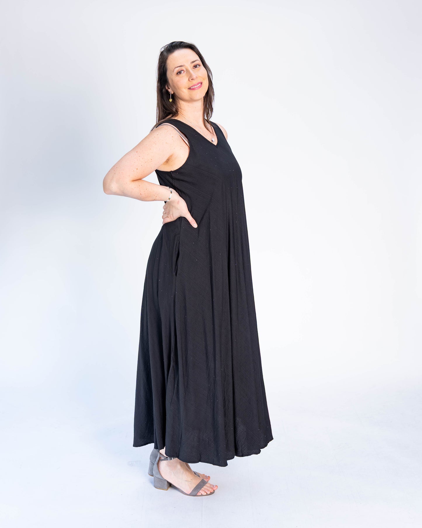 Vestido Sin Mangas Brillos Negro