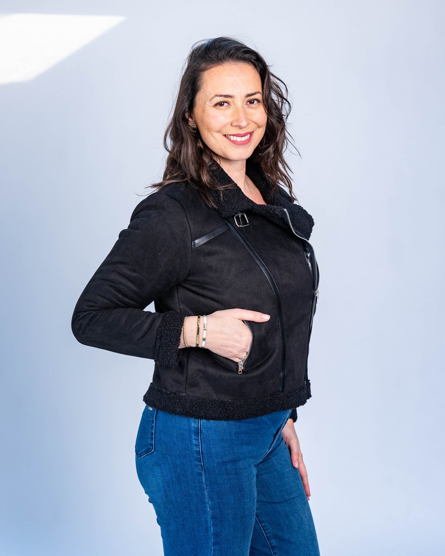 Chaqueta Gamuza con hebilla Negra