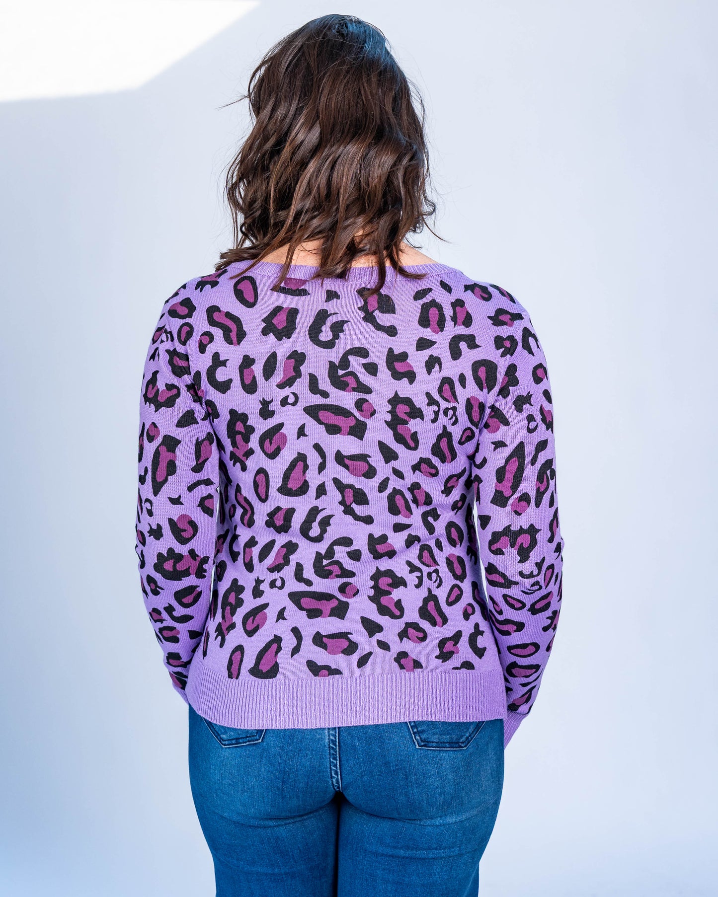 SWEATER NEON PRINT LILA