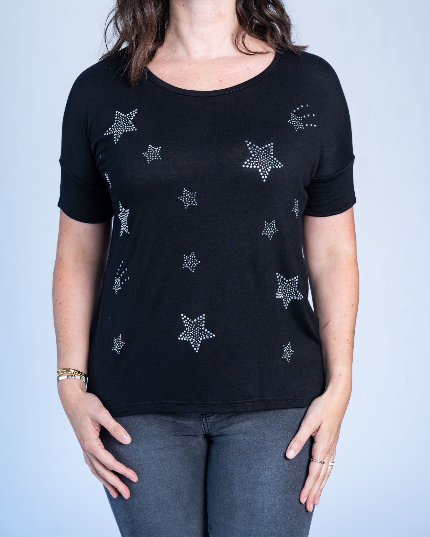 POLERA ESTRELLAS NEGRA