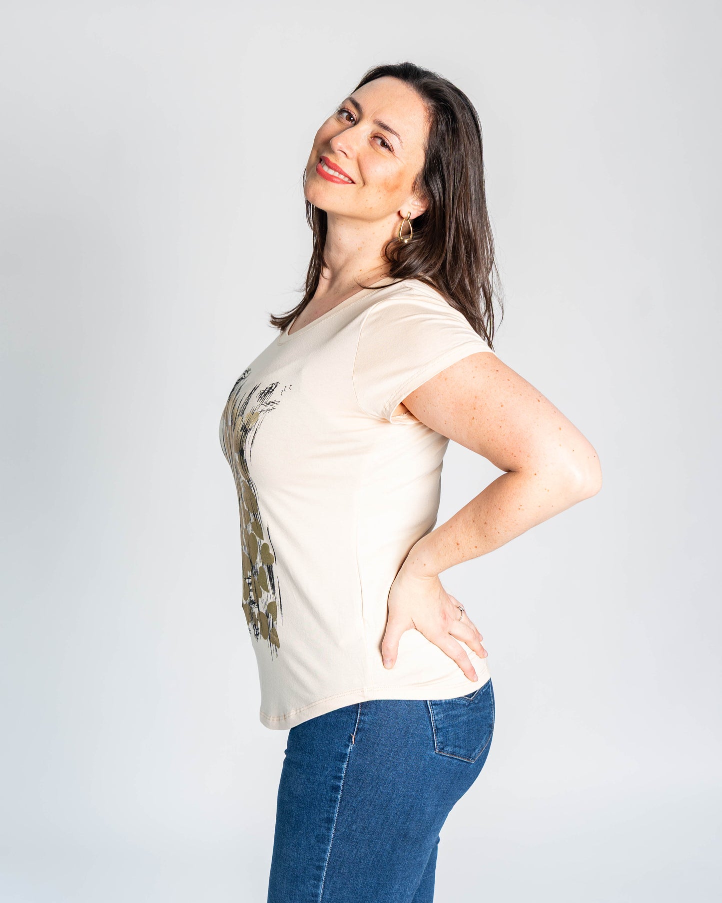 POLERA CORAZONES DORADOS BEIGE