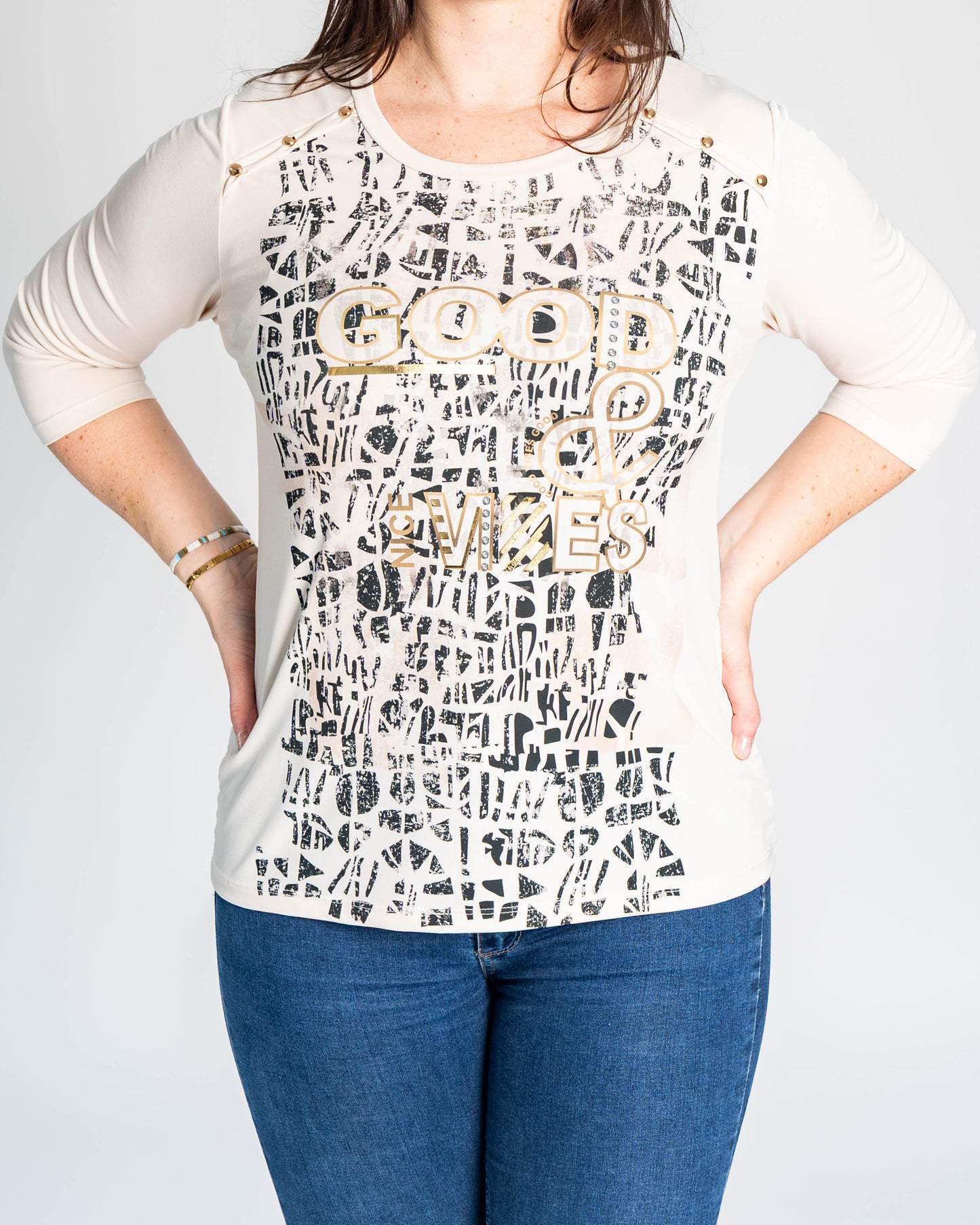 POLERA GOOD VIBES BEIGE