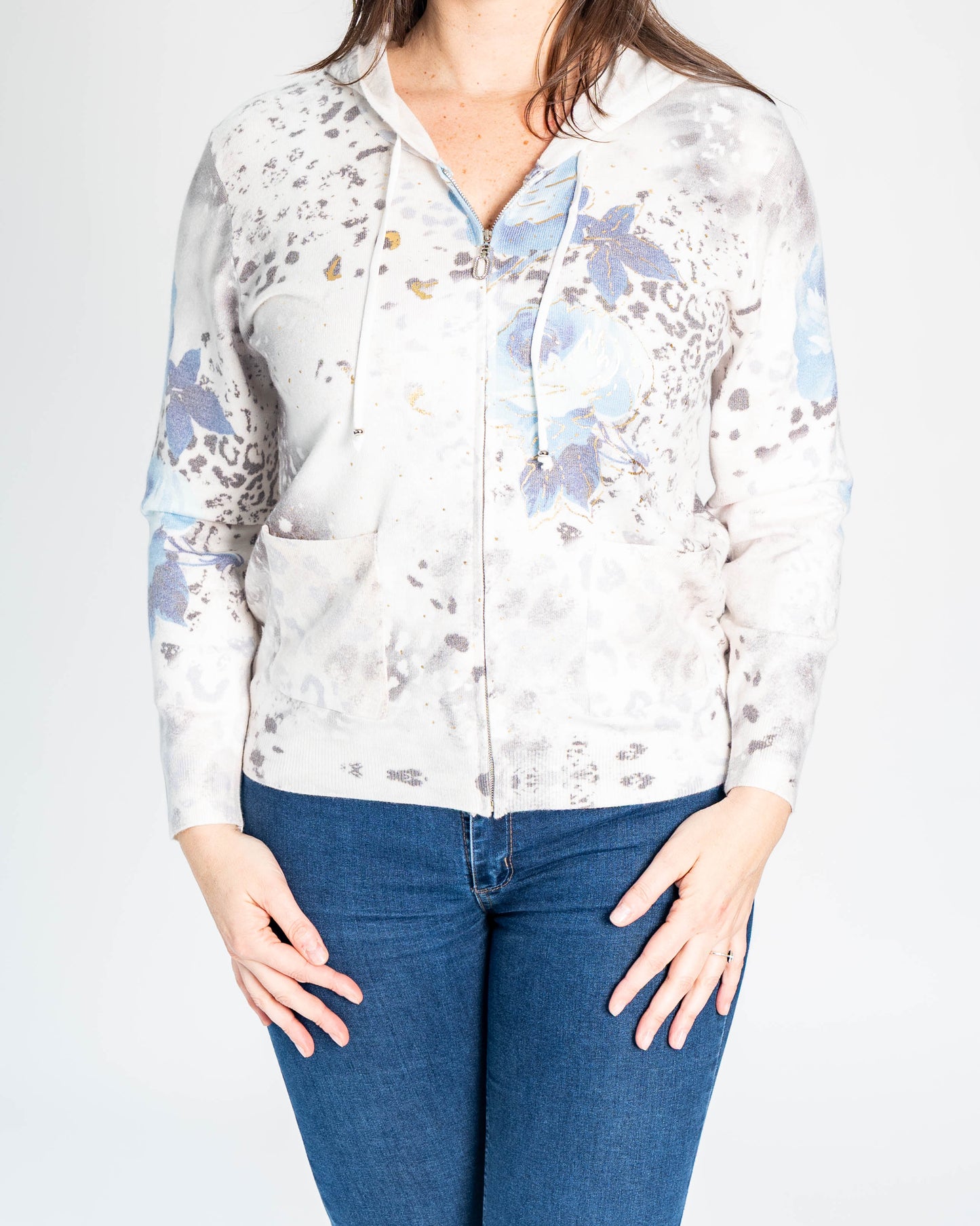 SWEATER CON CIERRE ROSAS AZUL