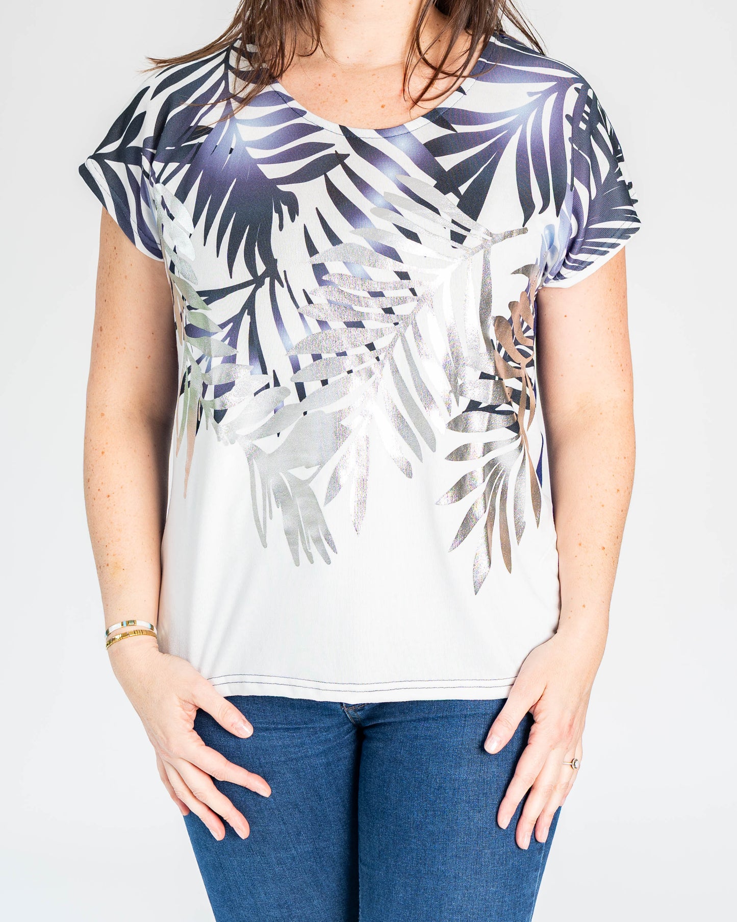 POLERA HOJAS PLATEADA-DORADA AZUL