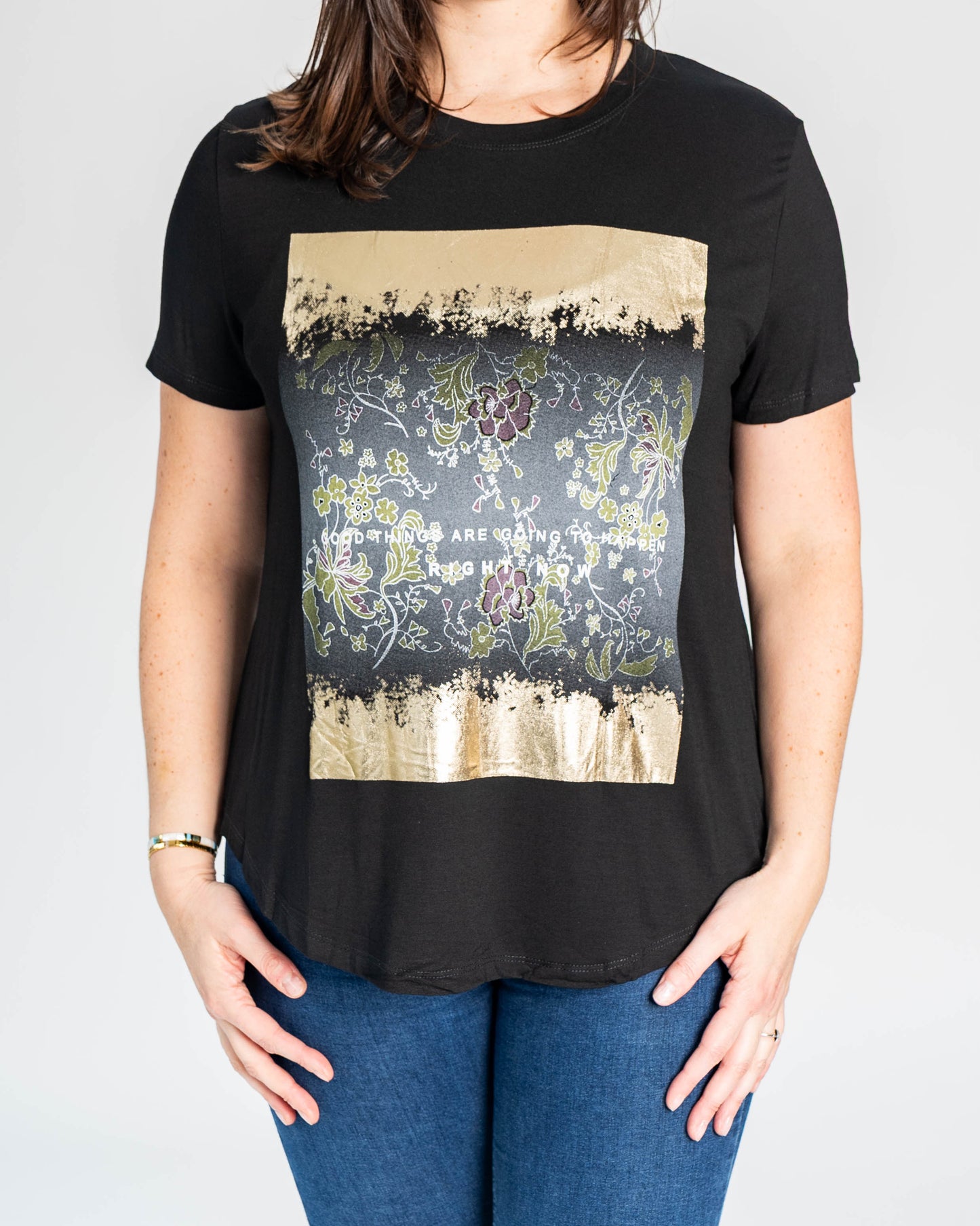POLERA GOOD THINGS NEGRA