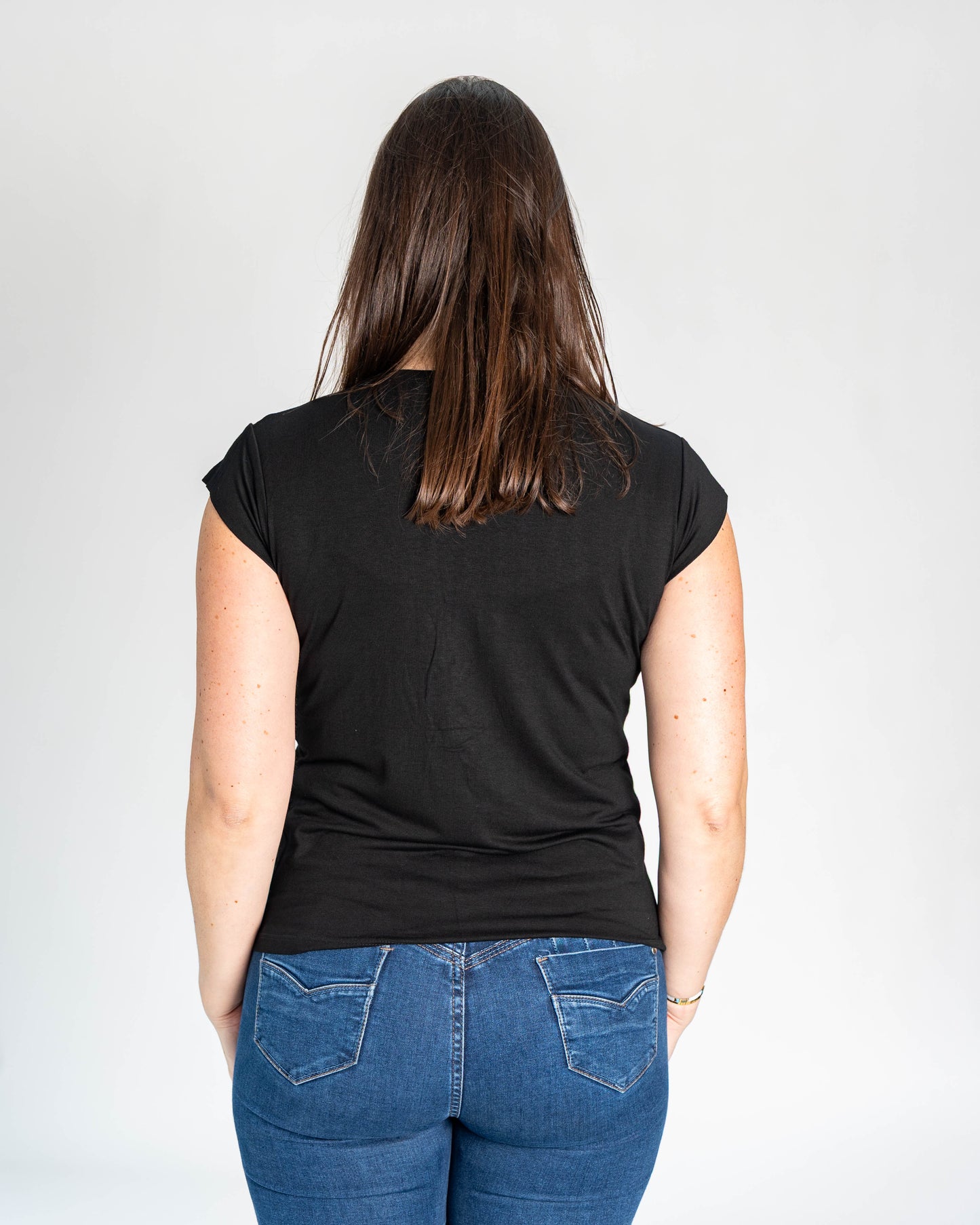 POLERA BRILLOS TAKE CARE NEGRA