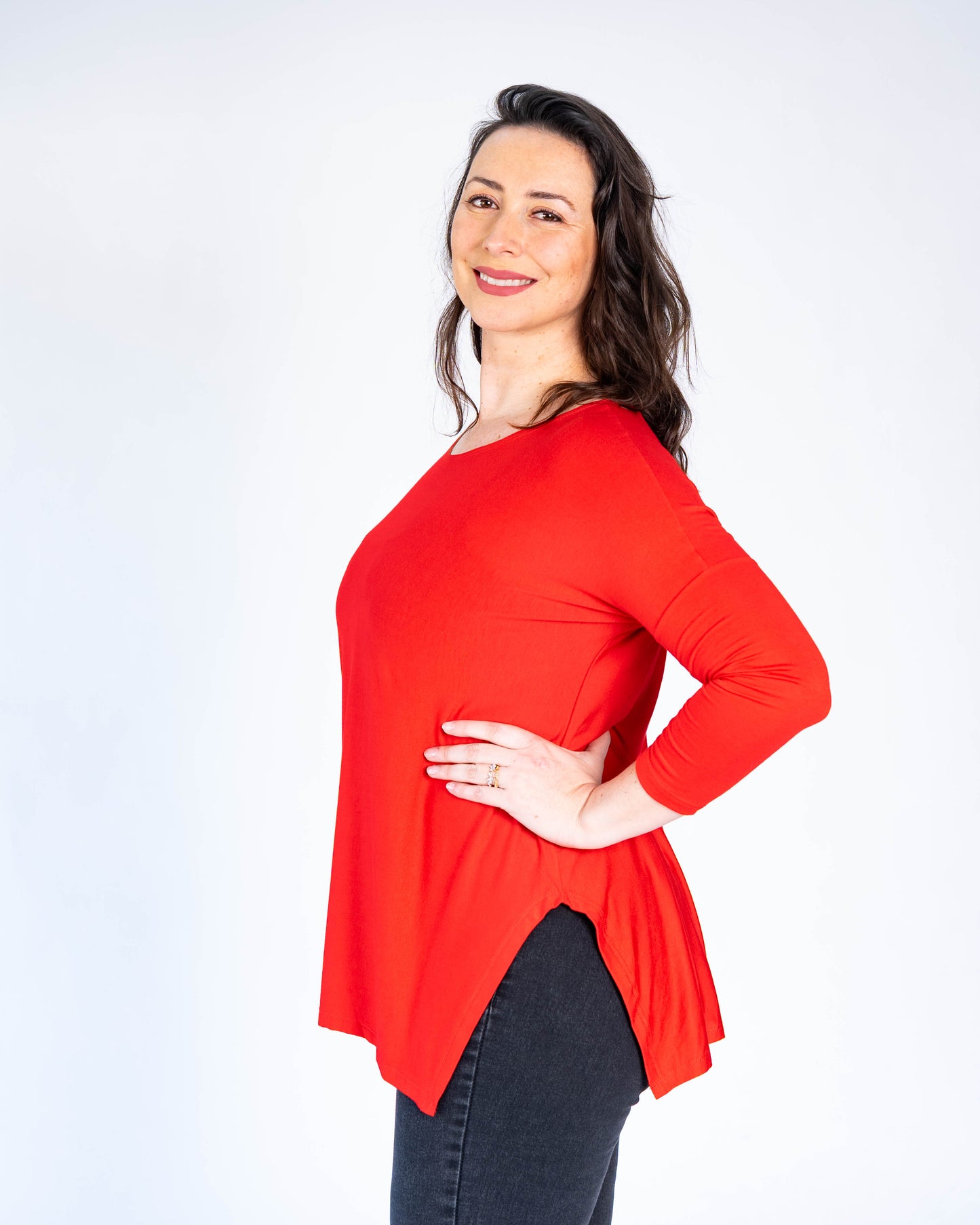 Polera básica cony rojo