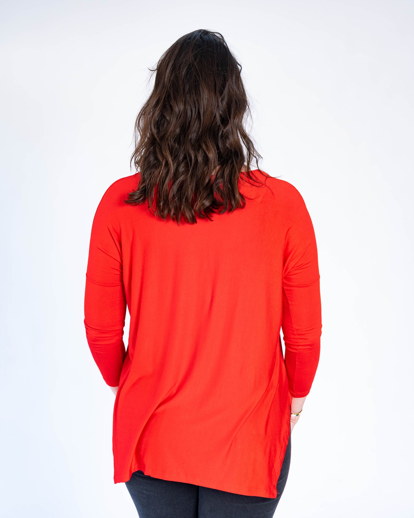 Polera básica cony rojo