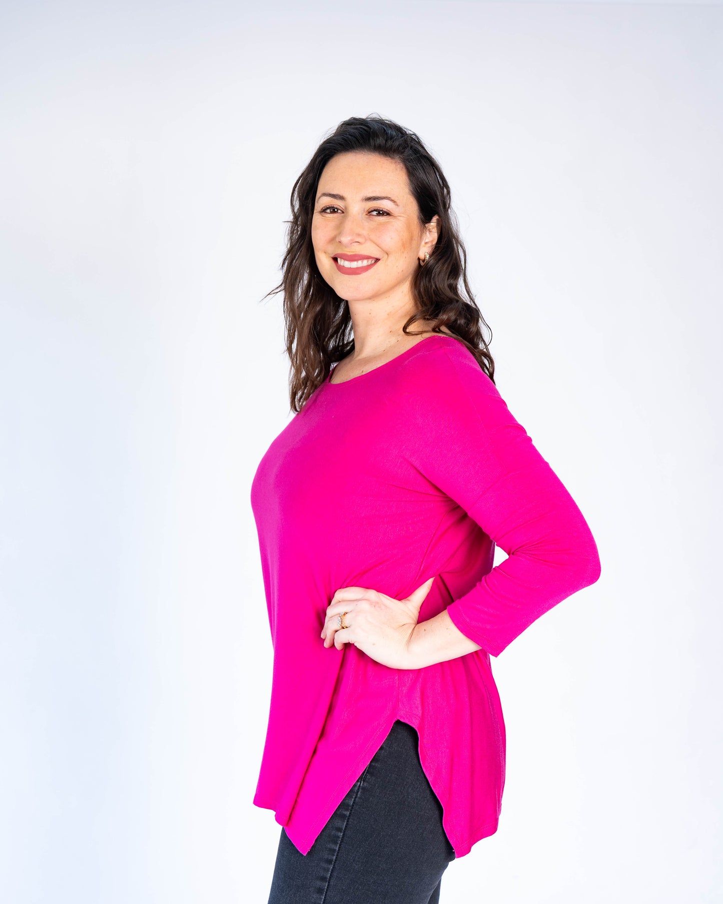 Polera básica cony fucsia