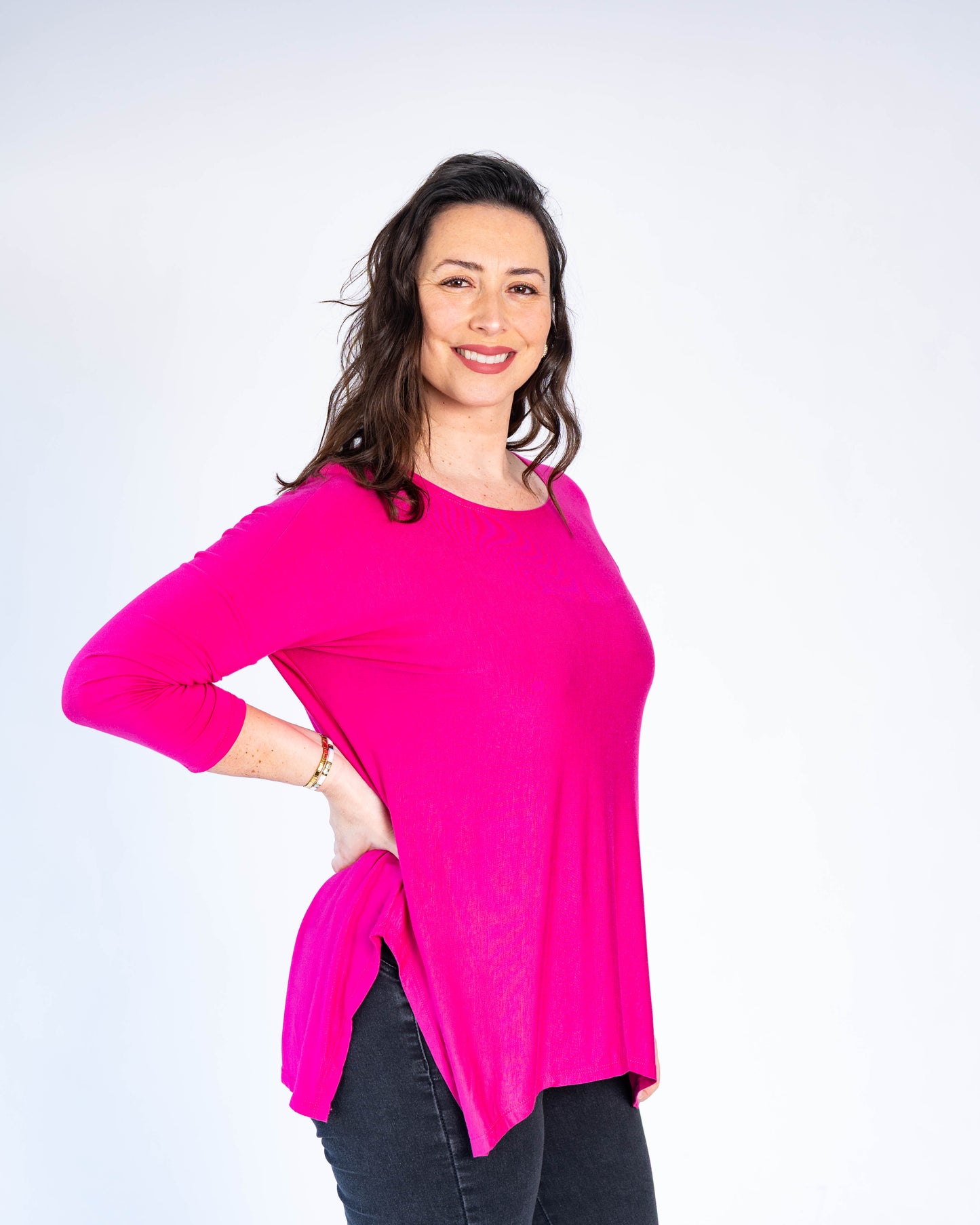 Polera básica cony fucsia