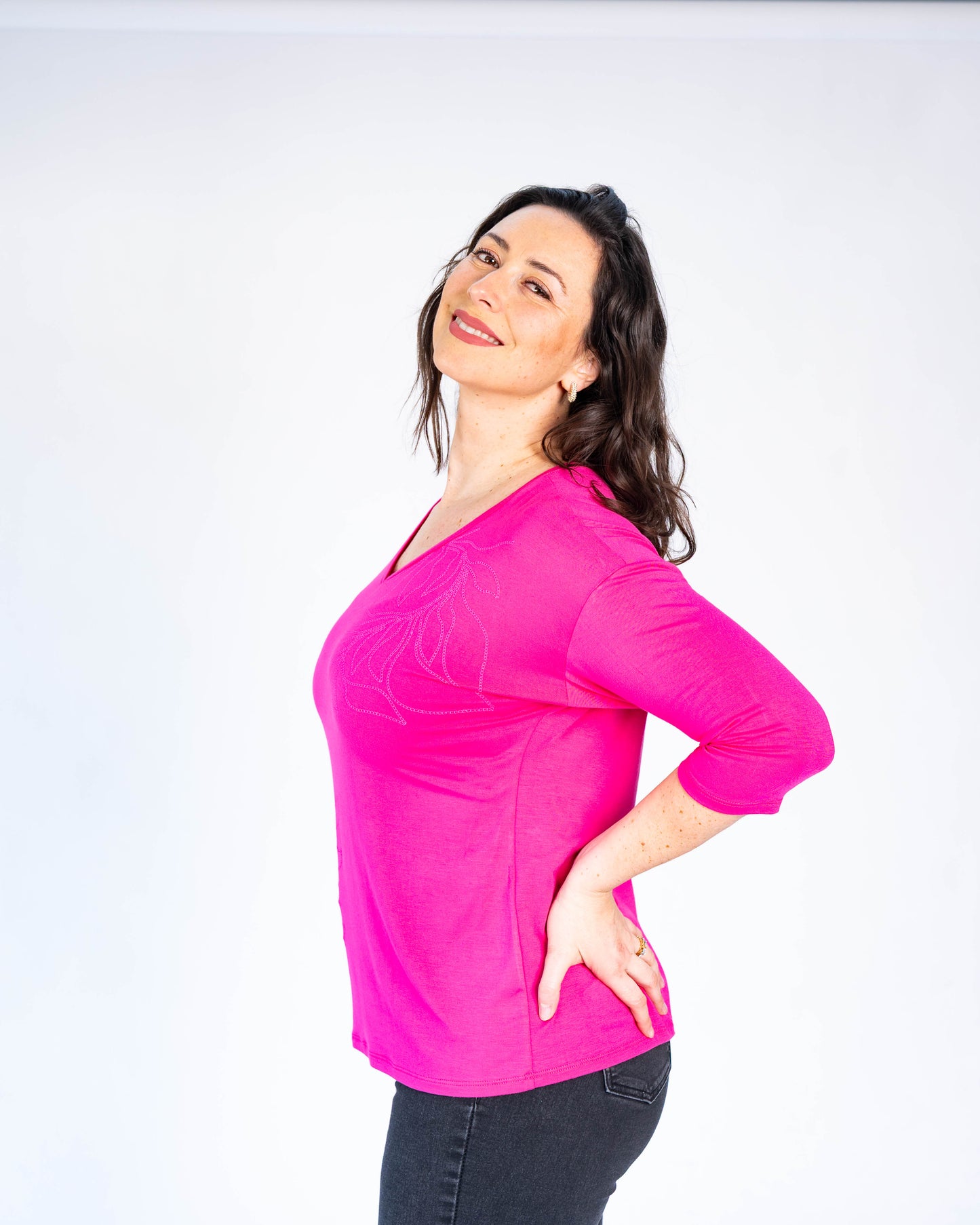Polera flor fucsia
