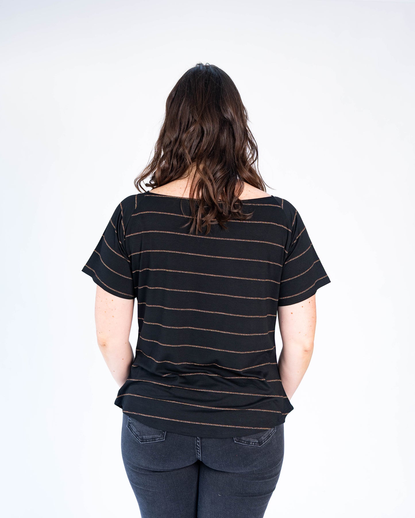 Polera Rayas Brillo Negra