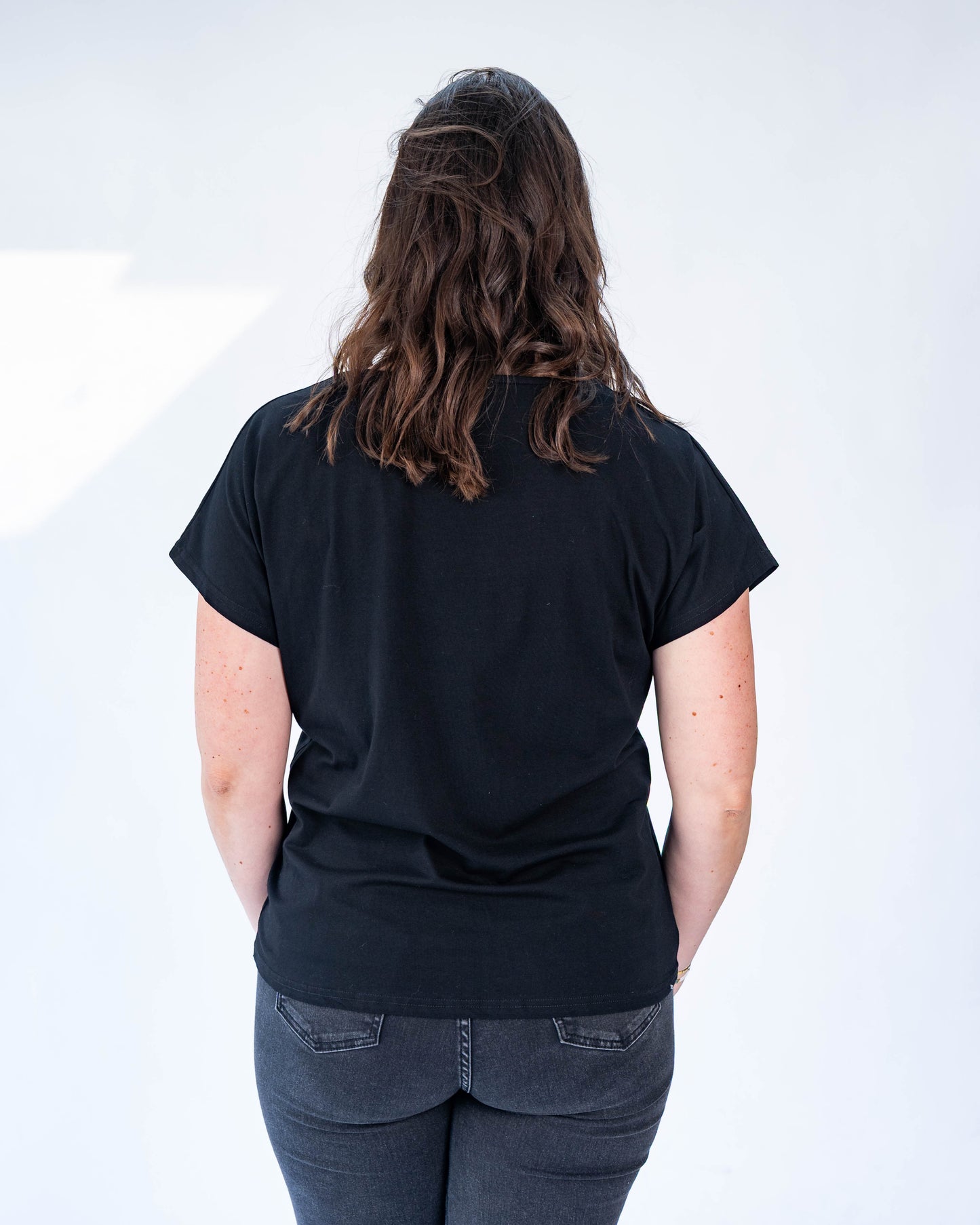 Polera corazón dorado negro