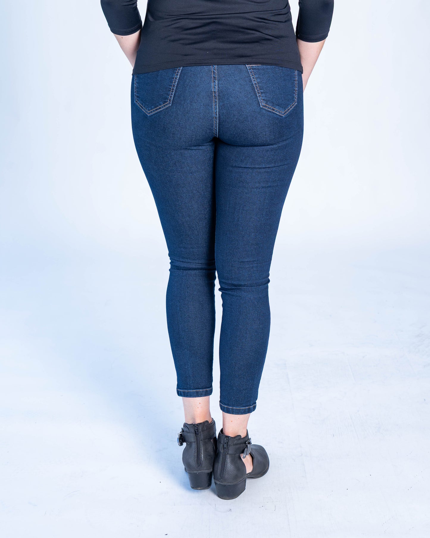 Jeans Pitillo Basico Azul Oscuro