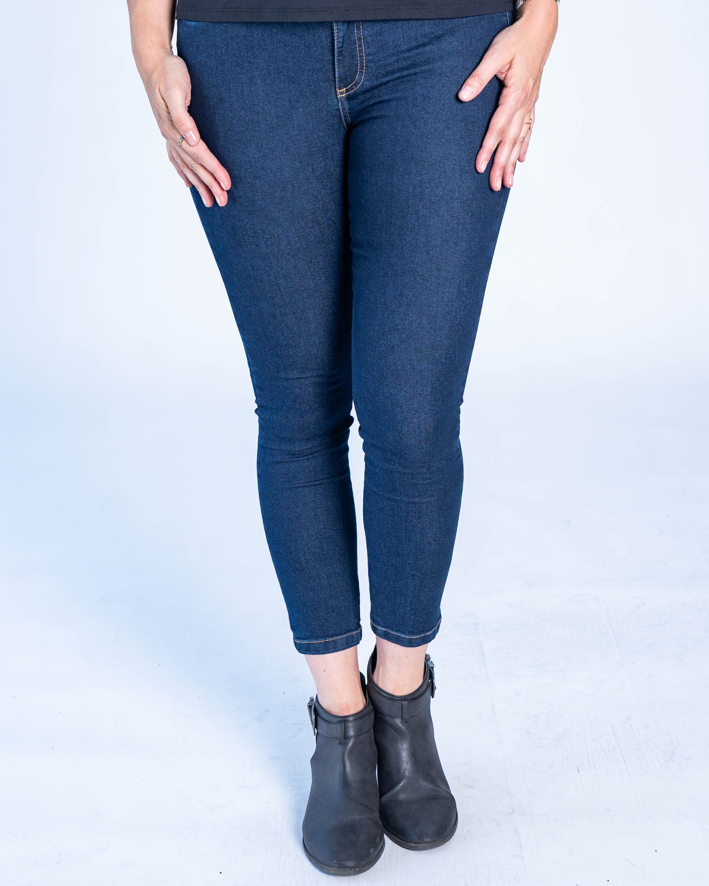 Jeans Pitillo Basico Azul Oscuro