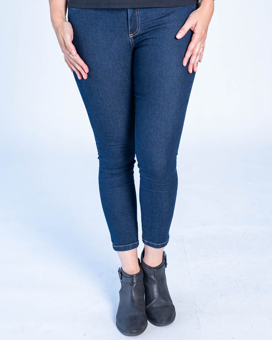 Jeans Pitillo Basico Azul Oscuro