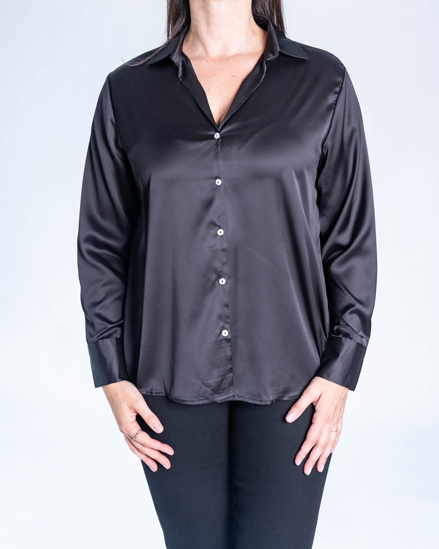 Blusa Satinada Polette Negra
