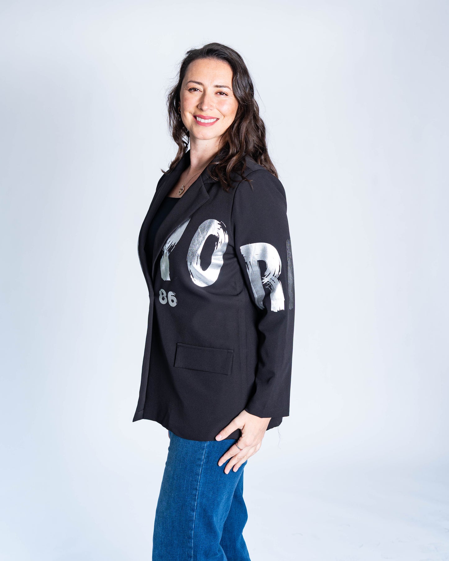 Blazer Letras Plateadas Negro