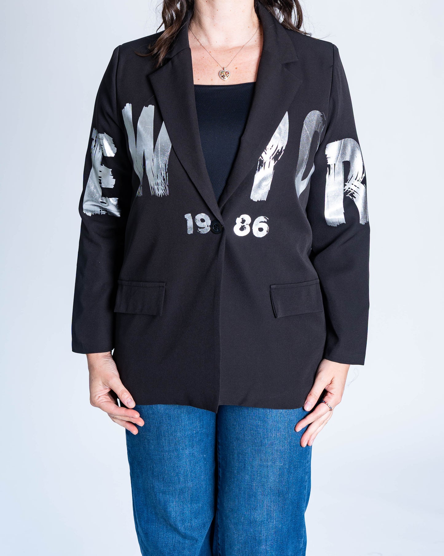 Blazer Letras Plateadas Negro