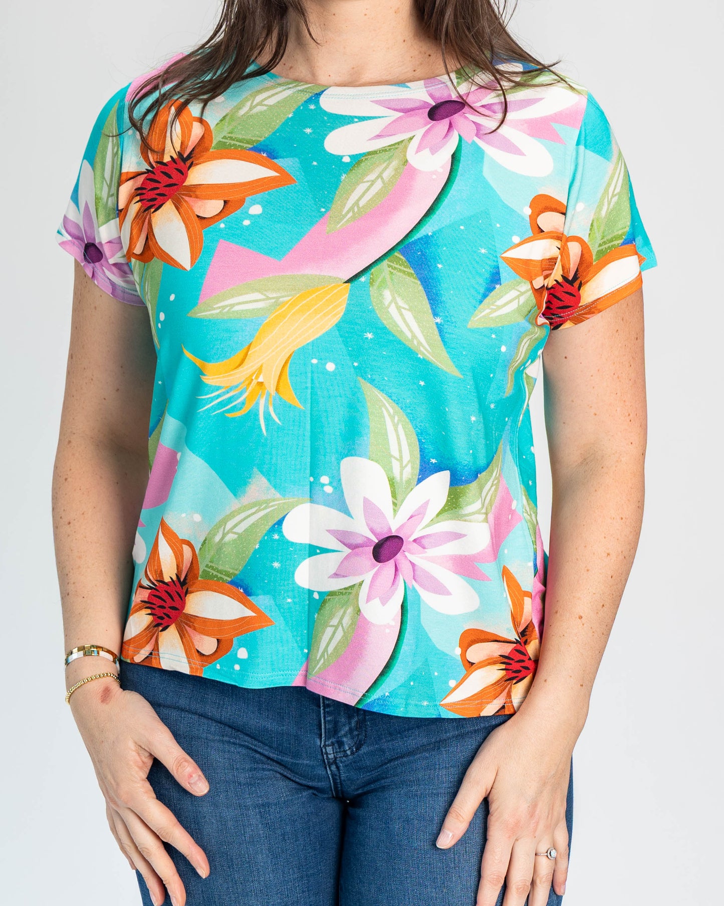 Polera BR Manga corta Aisha Flores