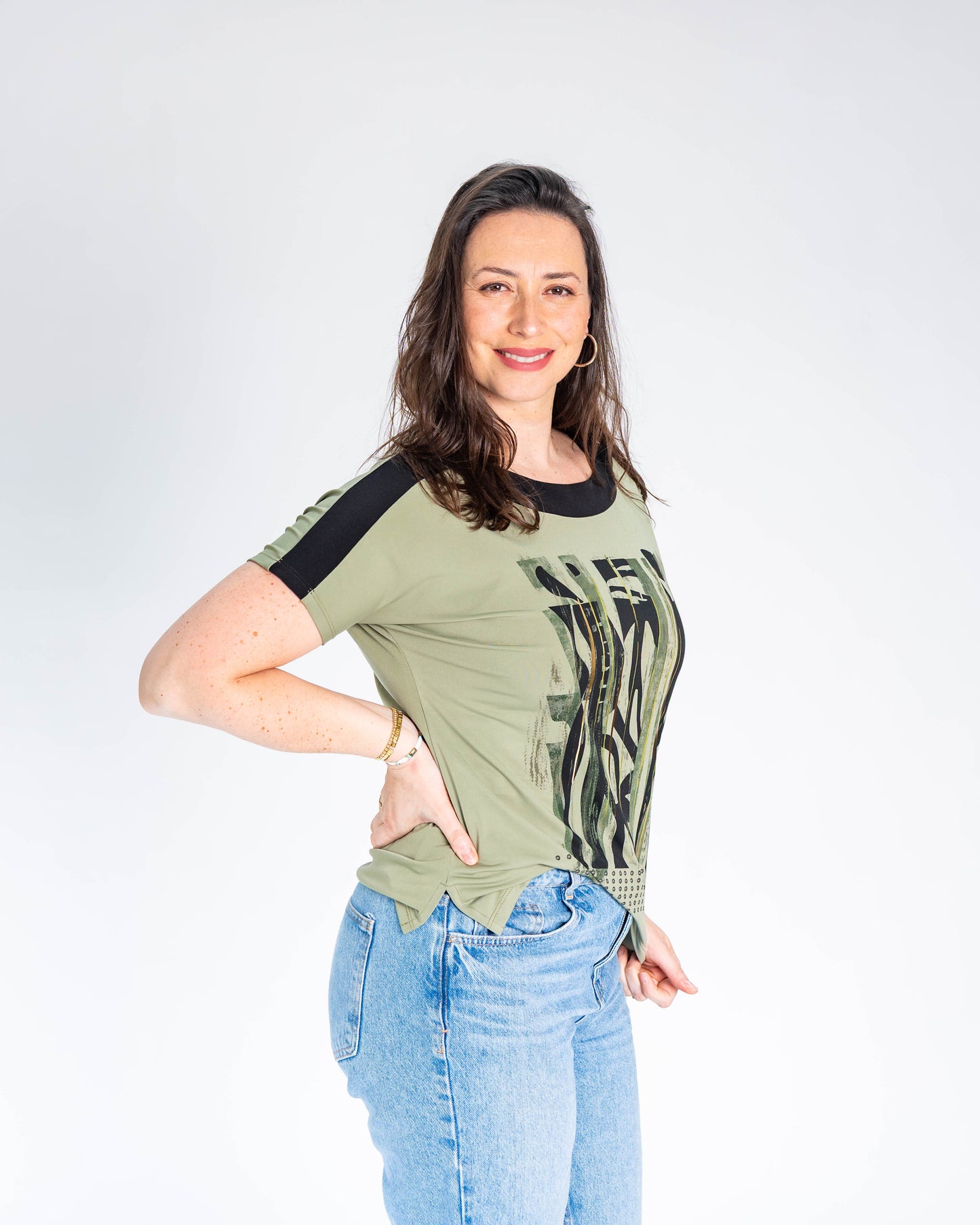 Polera Lucia Líneas Doradas Verde