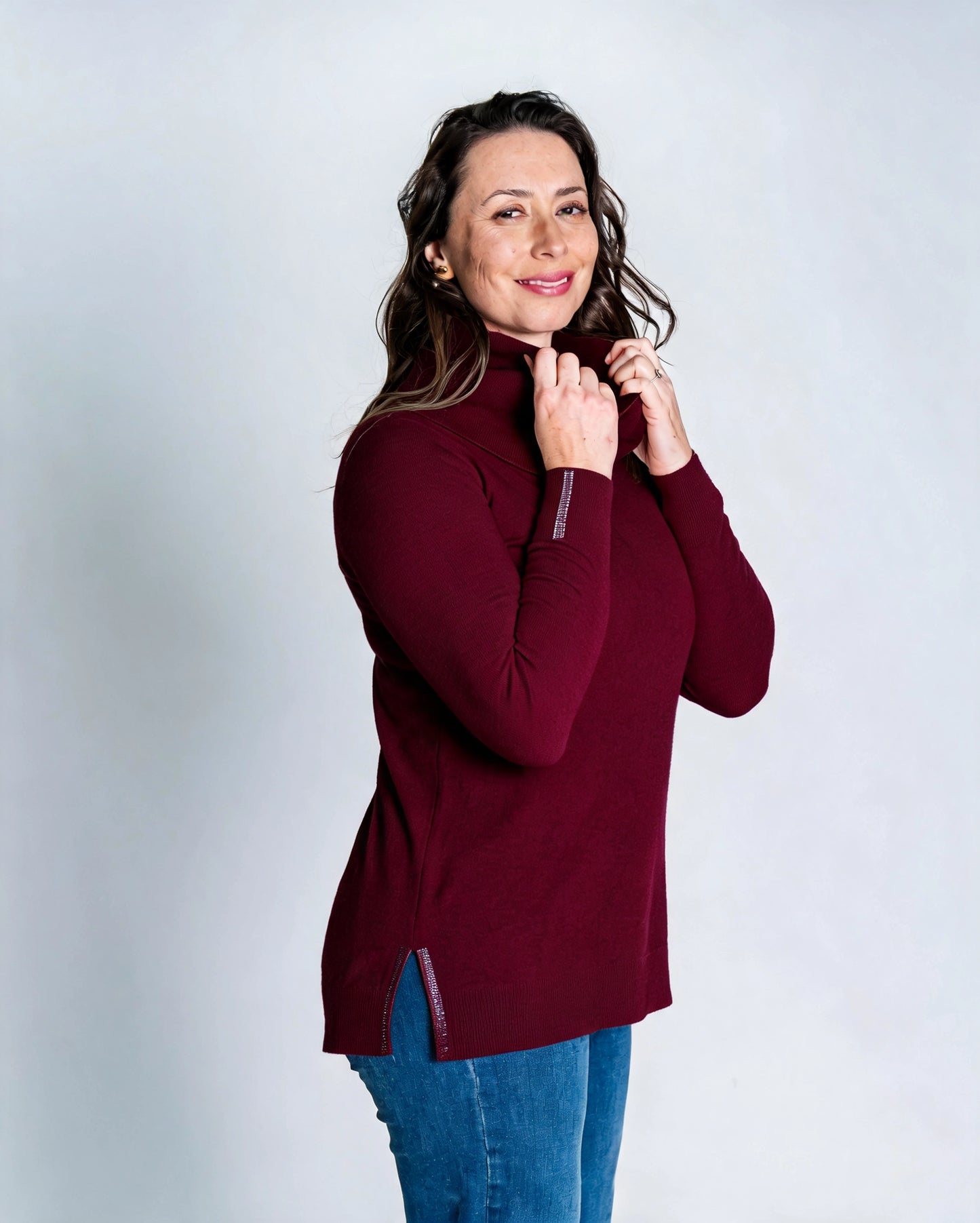 Sweater Cuello Alto Brillitos Burdeo