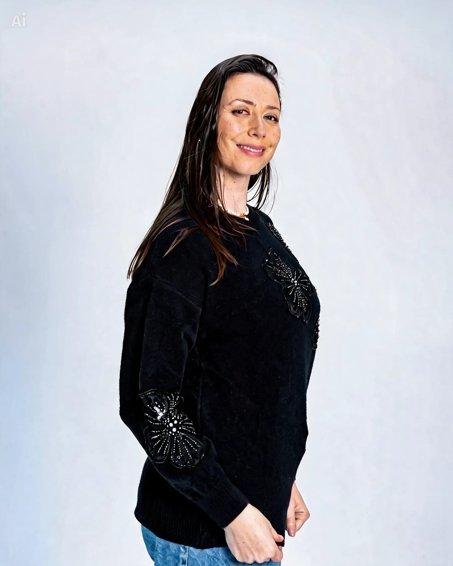 Sweater Flor Mostacilla Negro
