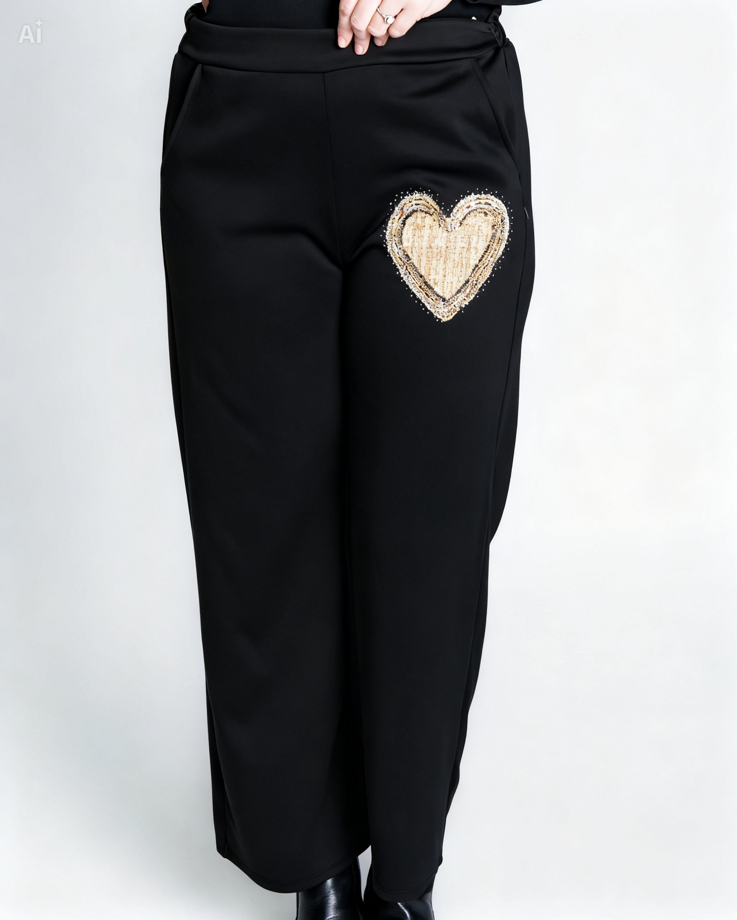 Pantalón Buzo Corazón Brillos Negro
