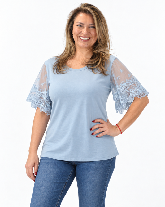 Polera Mangas Encaje Tania Celeste