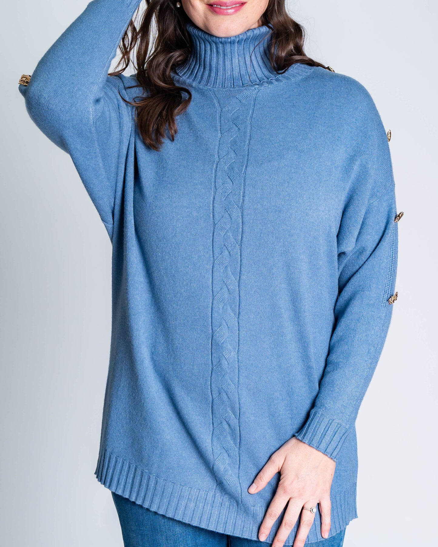 Sweater Cuello Alto Botones Celeste