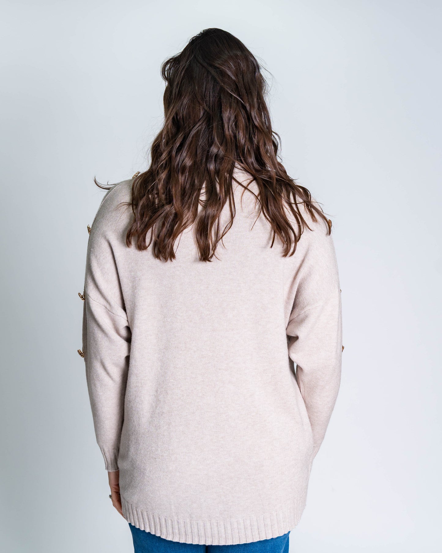 Sweater Cuello Alto Botones Beige
