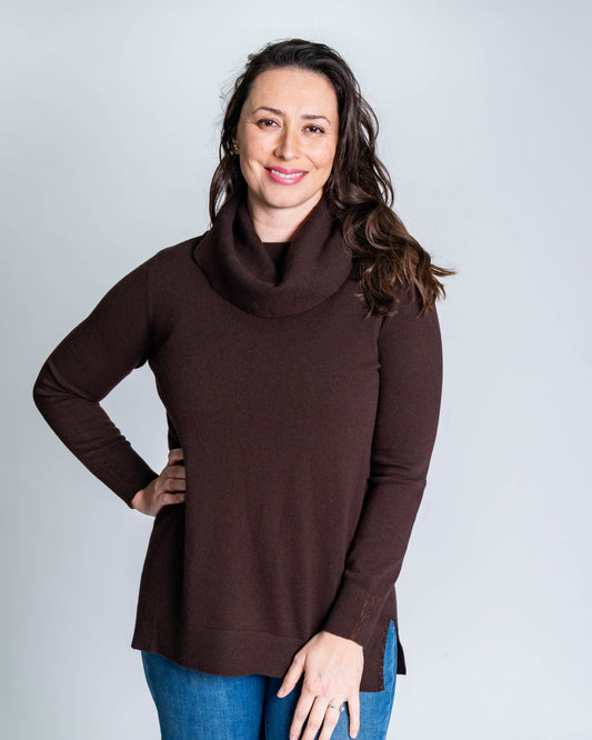 Sweater Cuello Alto Brillitos Chocolate