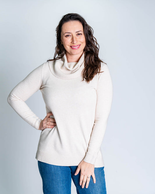 Sweater Cuello Alto Brillitos Beige
