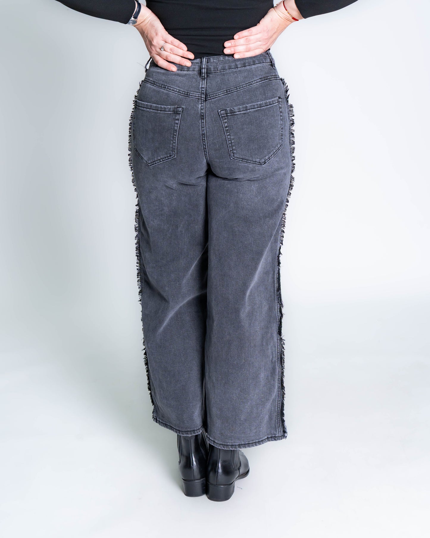 Jeans Gustavo Flecos Gris