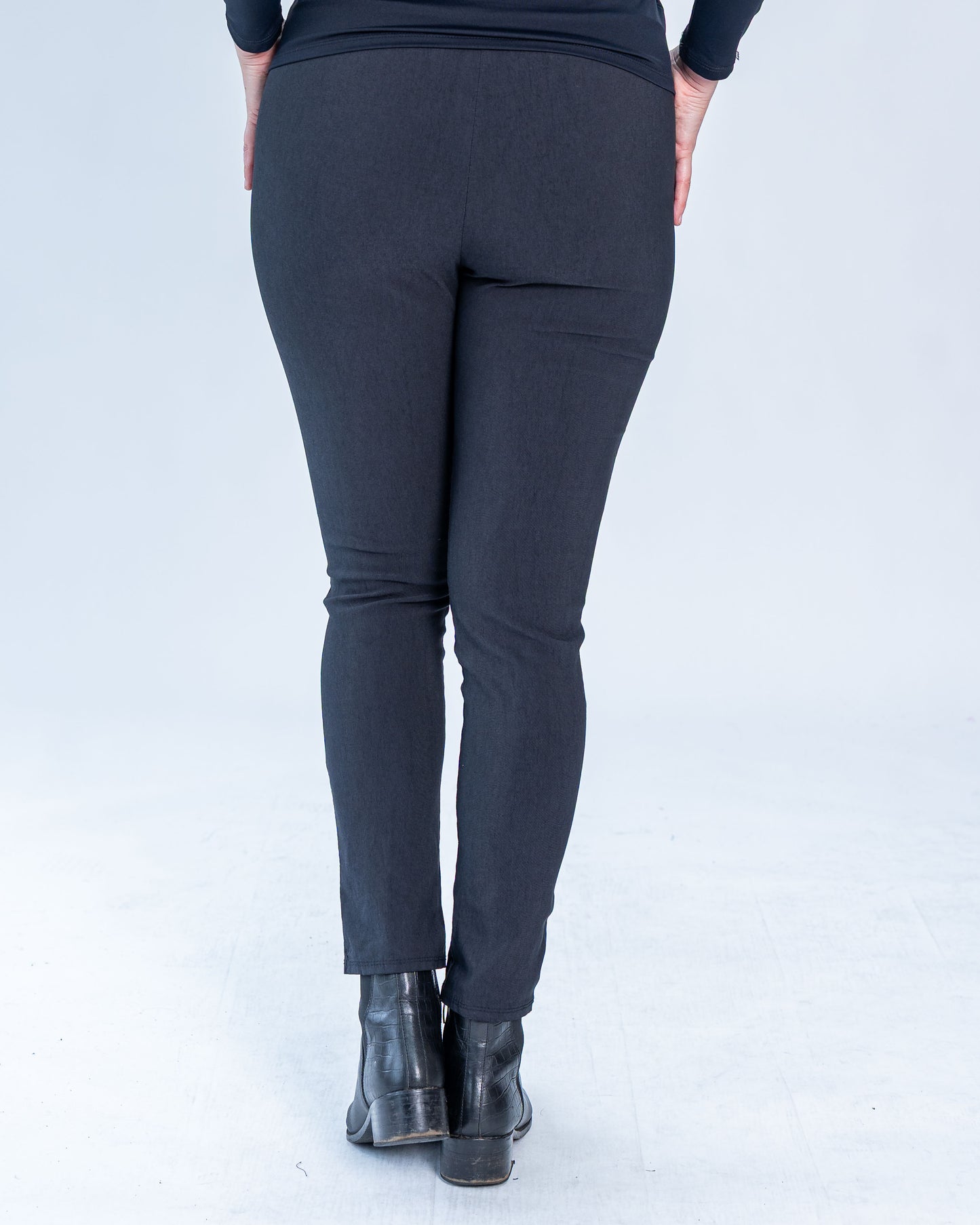 JOGGER ITALIANO LISO NEGRO