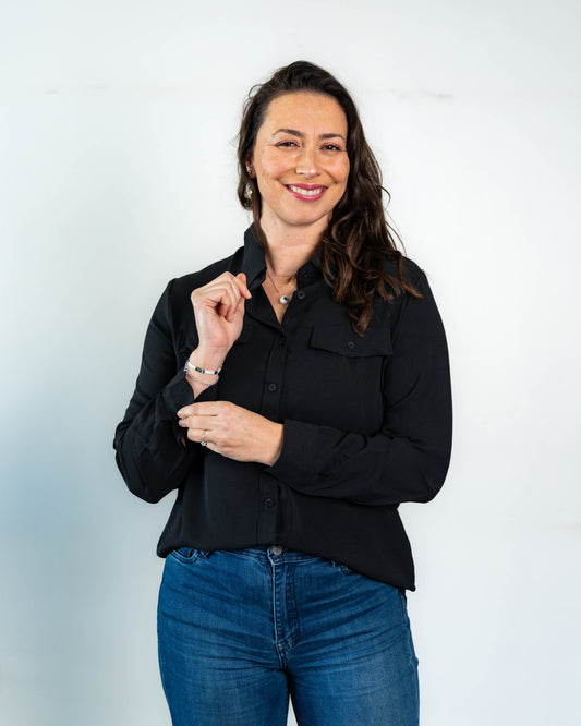 Blusa Lisa Dos Bolsillos Negro