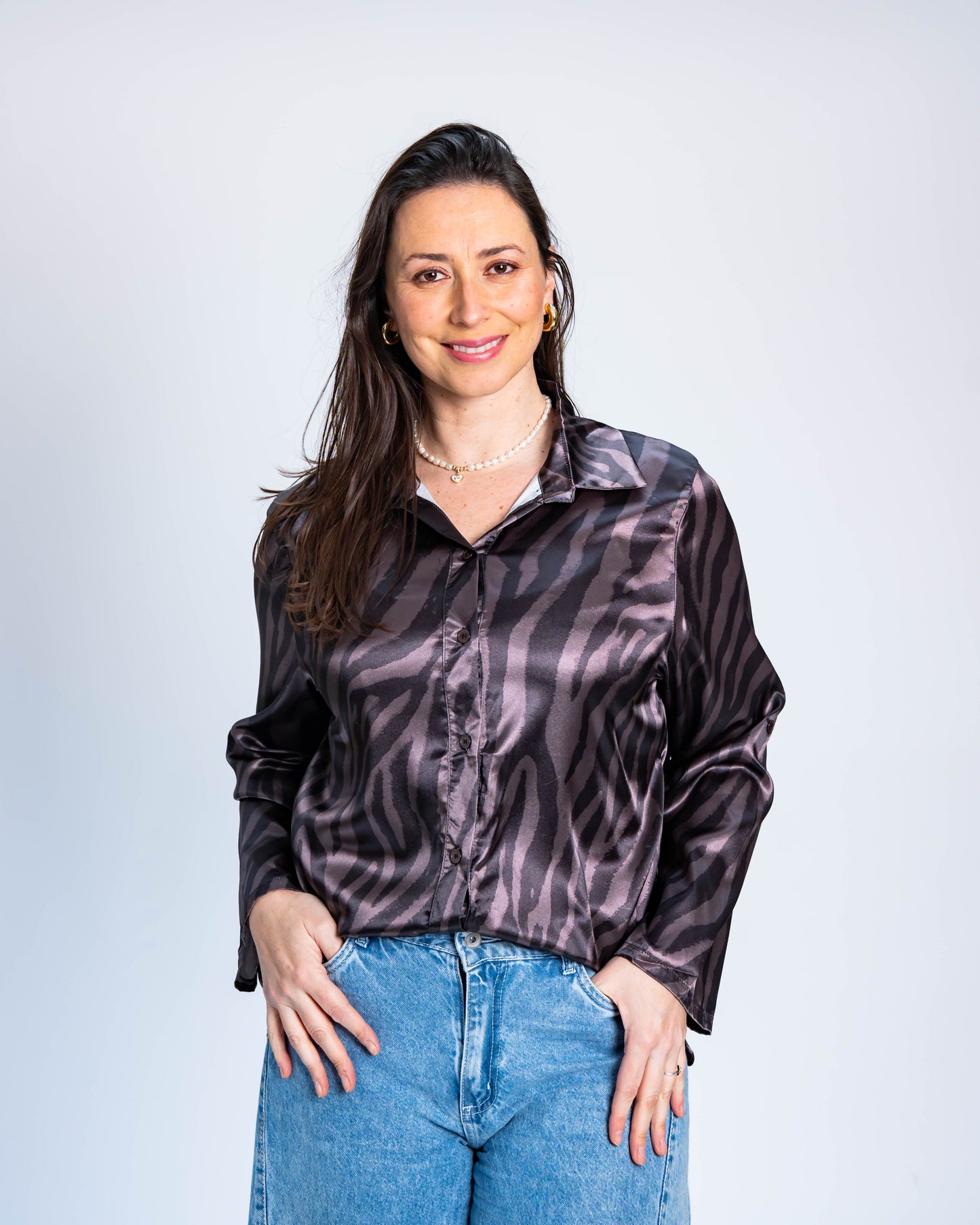 Blusa Satinada Cebra Café