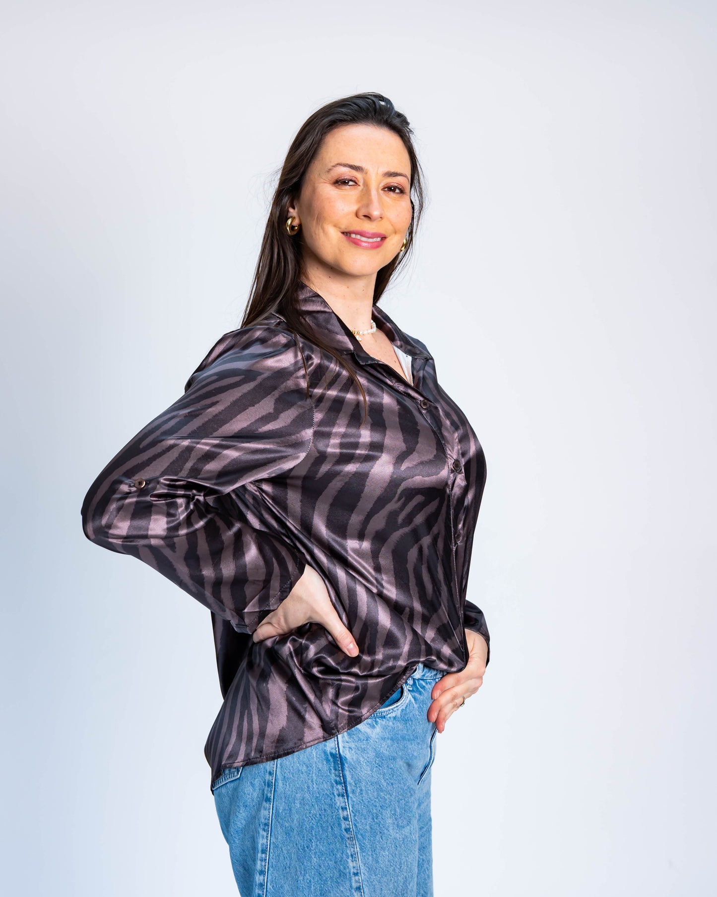 Blusa Satinada Cebra Café