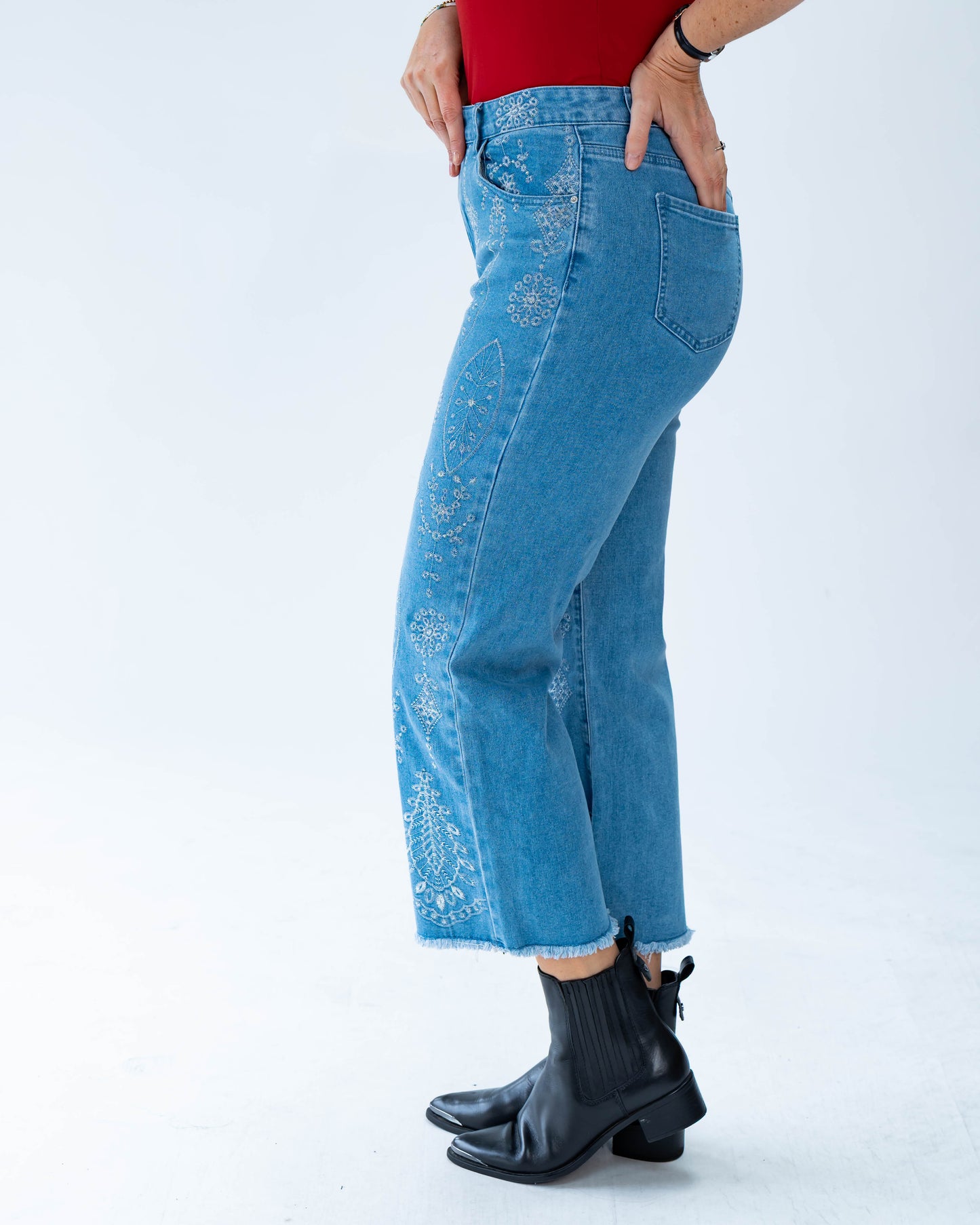 Jeans Esme Bordado Celeste