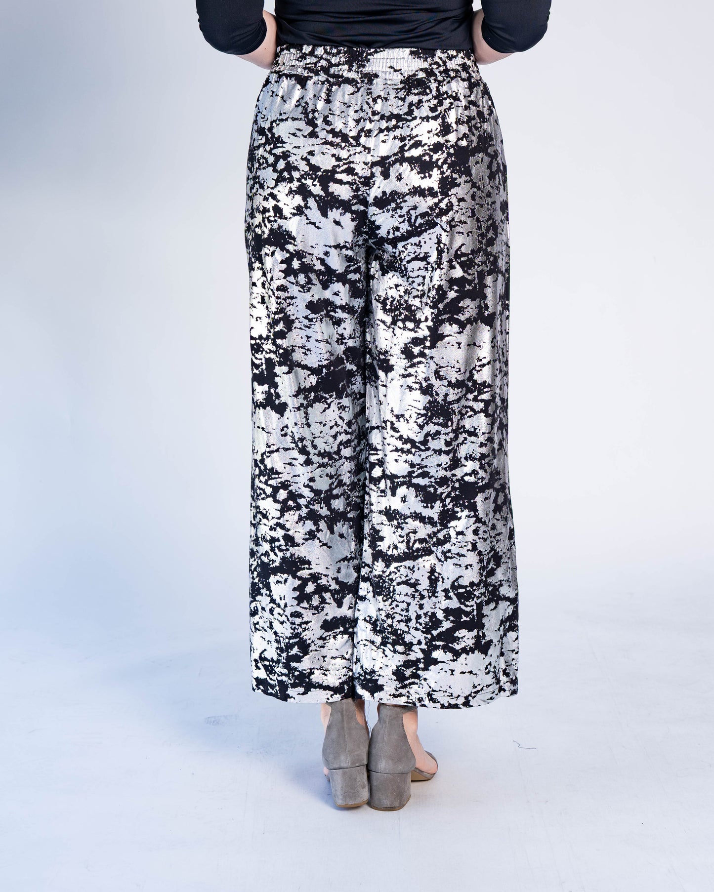 Pantalón Estampado Plateado Negro