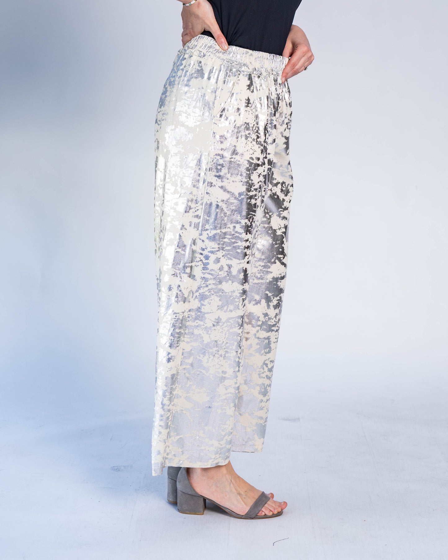 Pantalón Estampado Plateado Beige