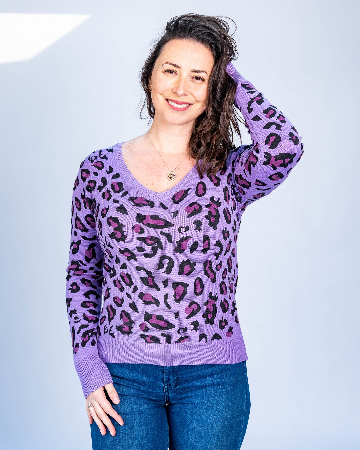 SWEATER NEON PRINT LILA