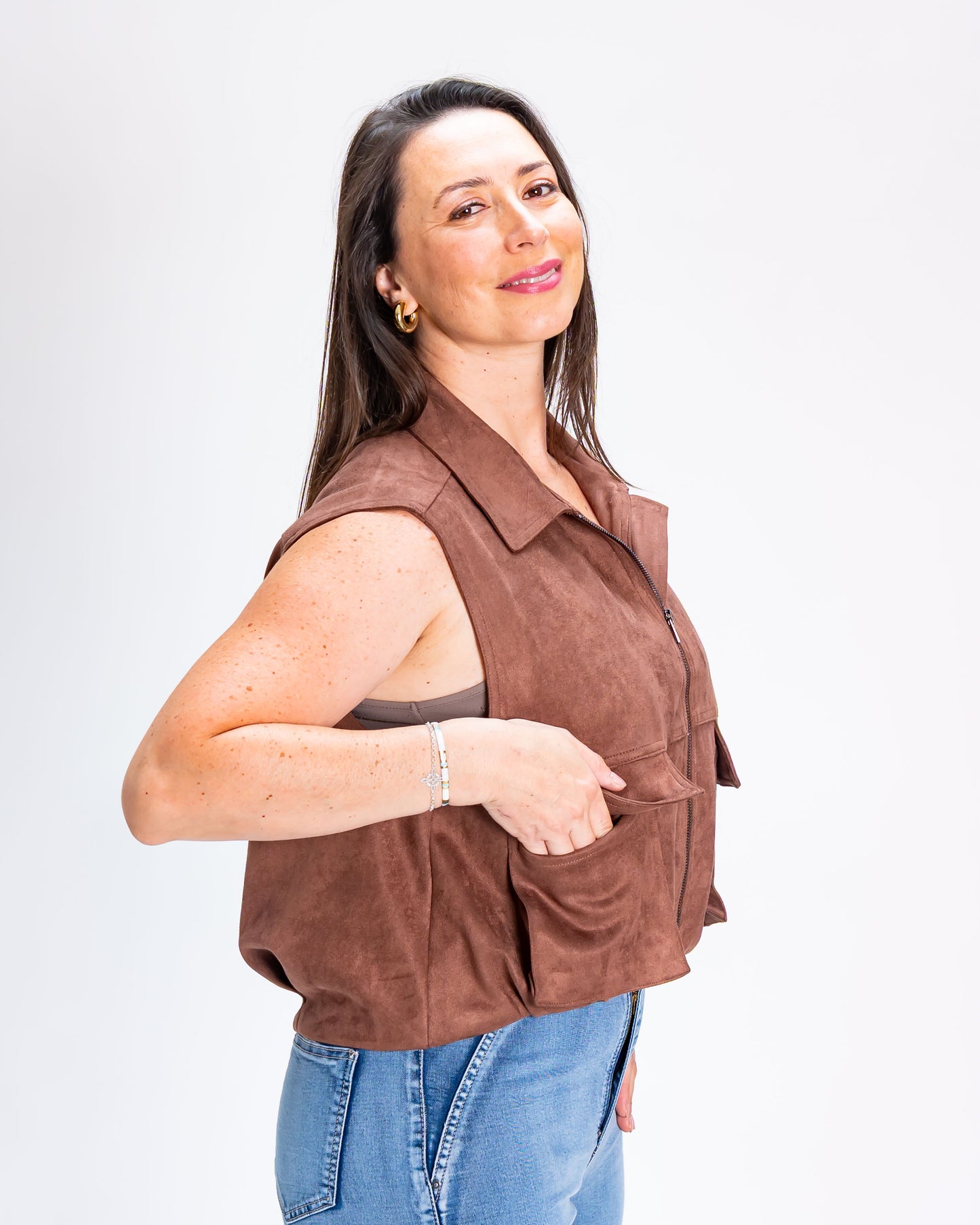 Chaqueta Símil Gamuza Sin Mangas Café