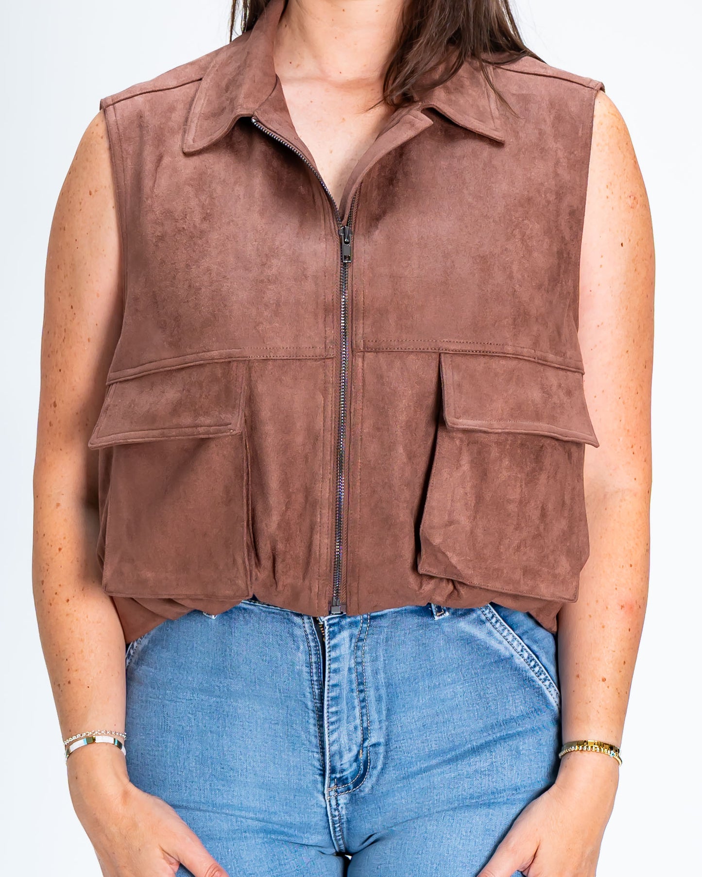 Chaqueta Símil Gamuza Sin Mangas Café